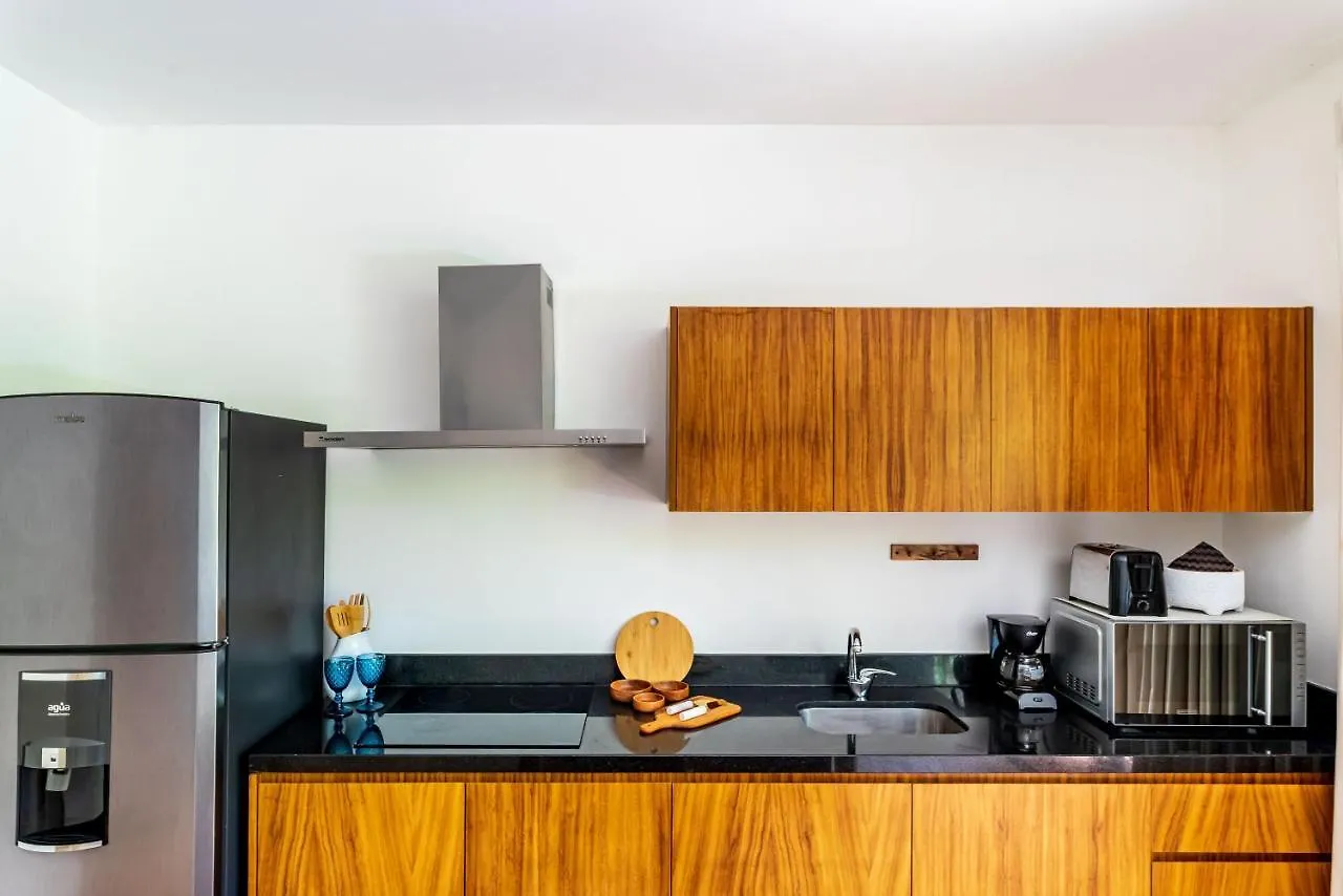 Apartment Ferienwohnung Paradise In Tulum With Rooftop Pool And Top Sunsets, Amira Central
